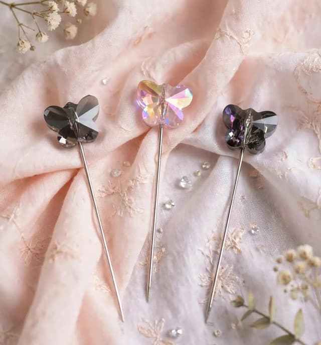 Butterfly Crystal Rida Pin